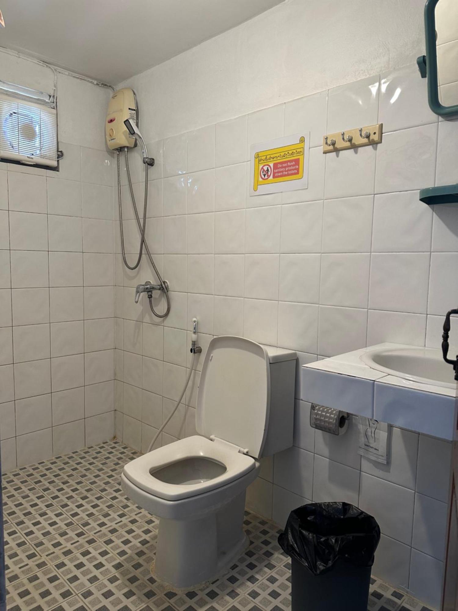 Thadan Guest House Ban Houayxay Eksteriør billede