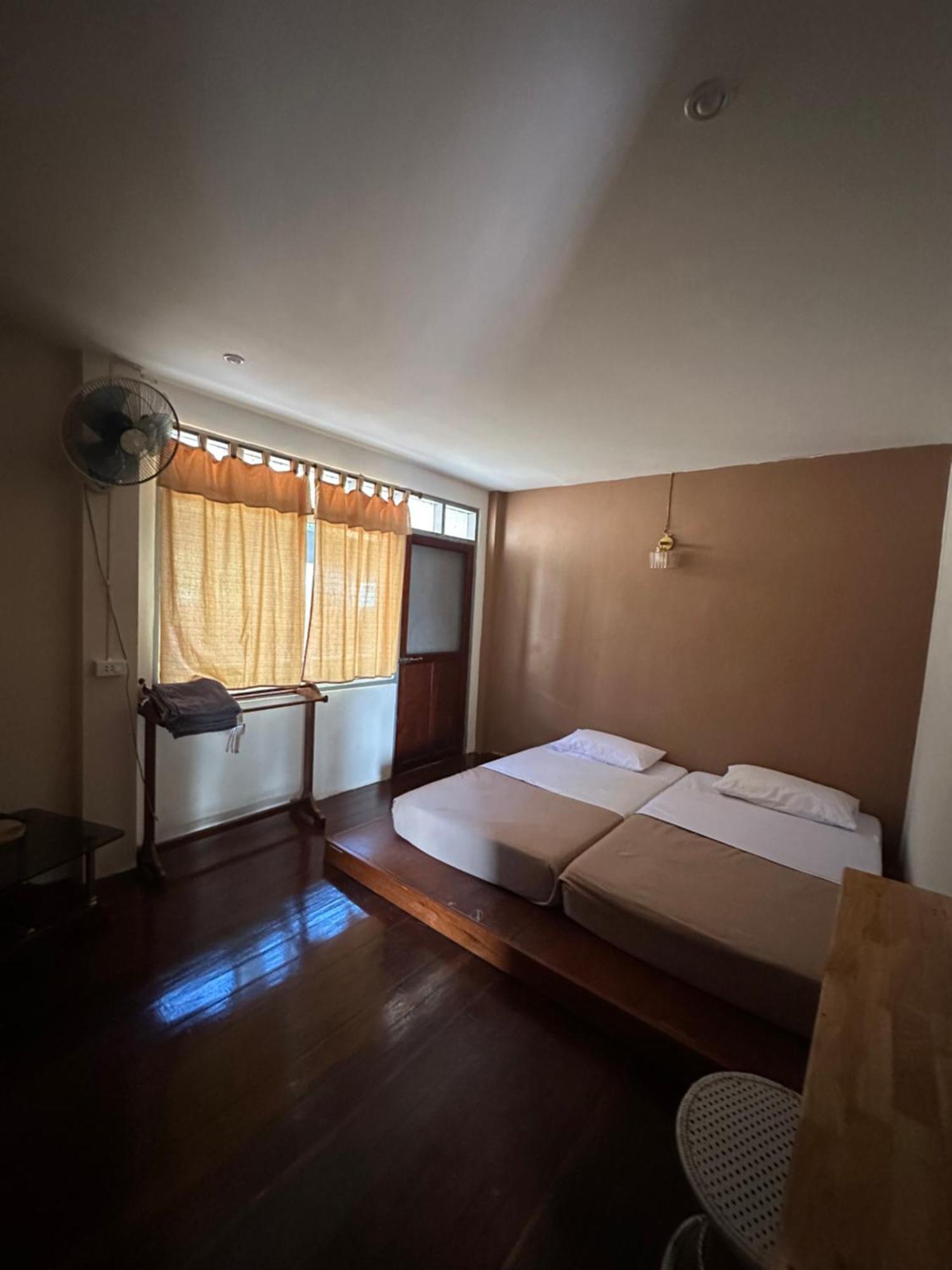 Thadan Guest House Ban Houayxay Eksteriør billede